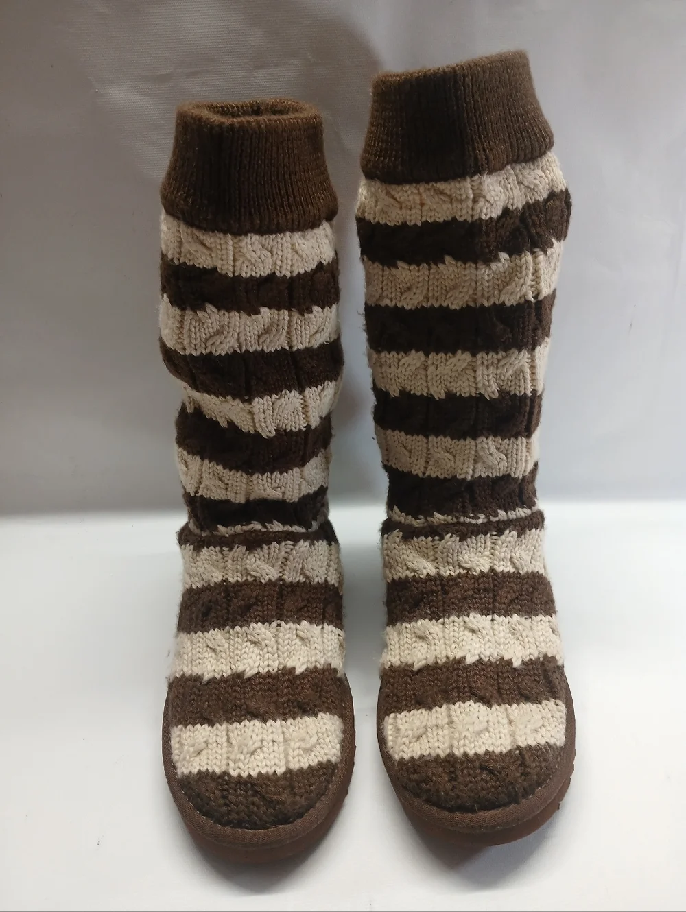 Ugg Women's Ankle Brown Boots - Picture 1 of 13